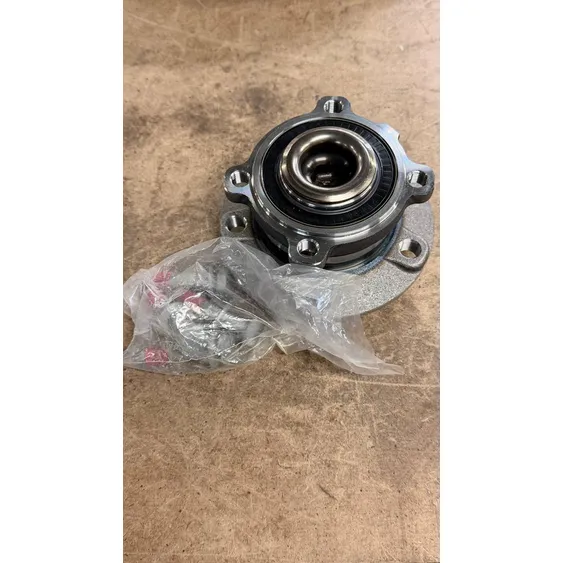 Ступица передняя в сборе L=R, Уценка BMW E65/E66 FAG 713 6677 70-N1 Уценка