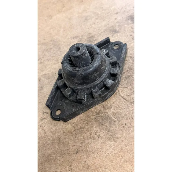 Опора заднего амортизатора, Уценка NISSAN ALMERA UK MAKE N16E 2000.02-2006.11 FEBEST NSS-031-N0 Уценка