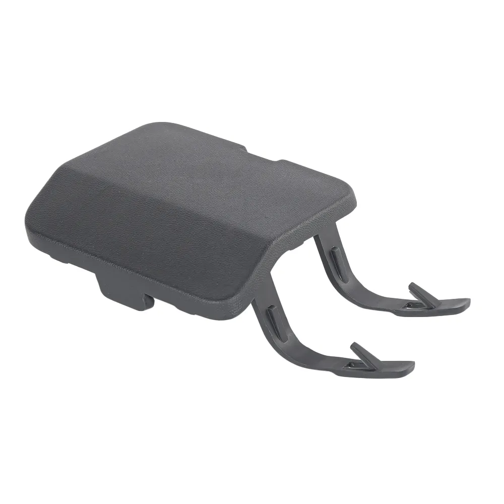 Заглушка бампера переднего RENAULT 8200763631