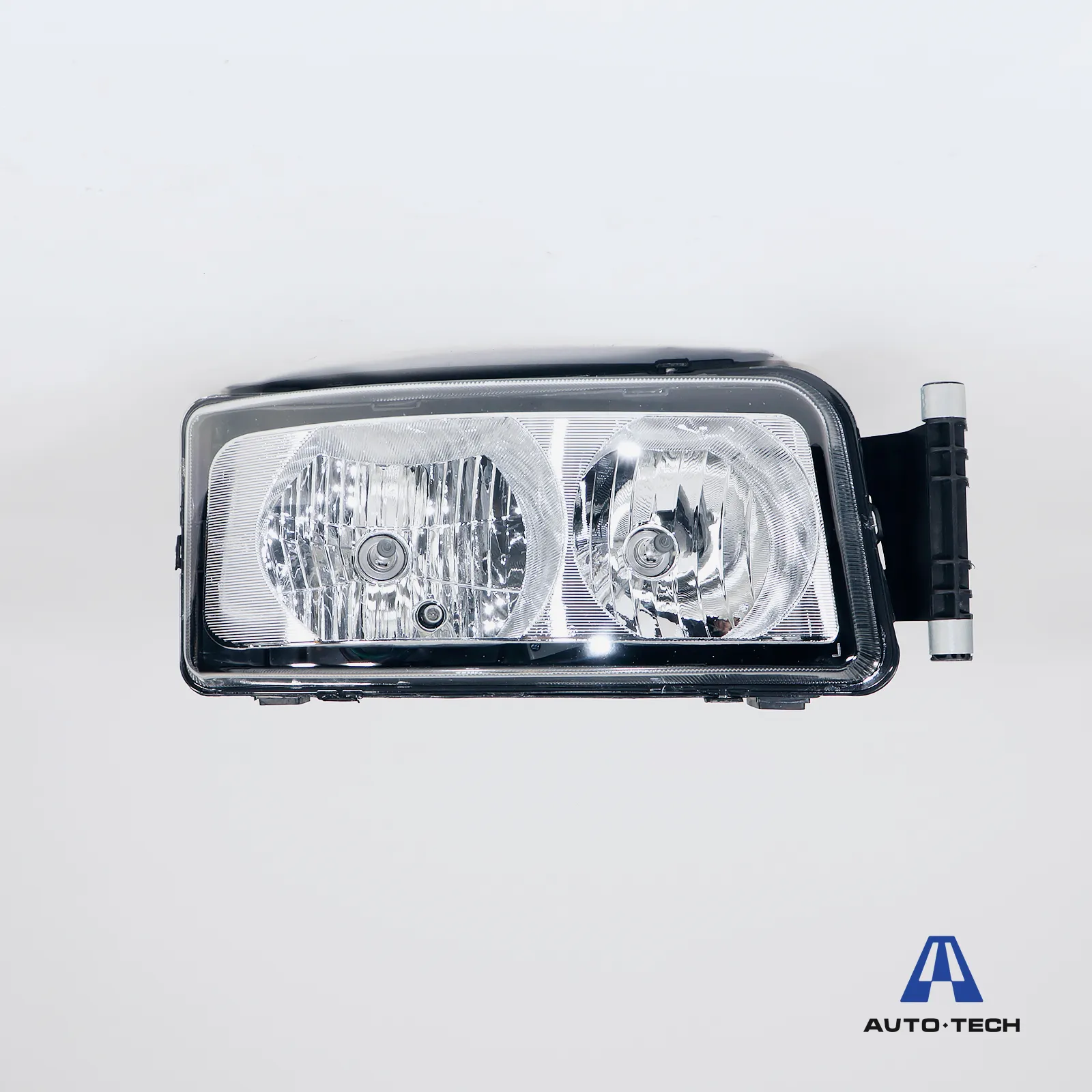 Фара правая HOWO T5G AVTO-TECH AT1175