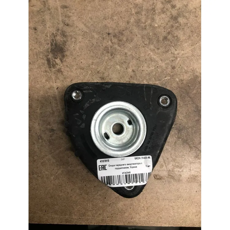Опора переднего амортизатора с подшипником, Уценка FORD Focus III SKF VKDA 35435-N0 Уценка