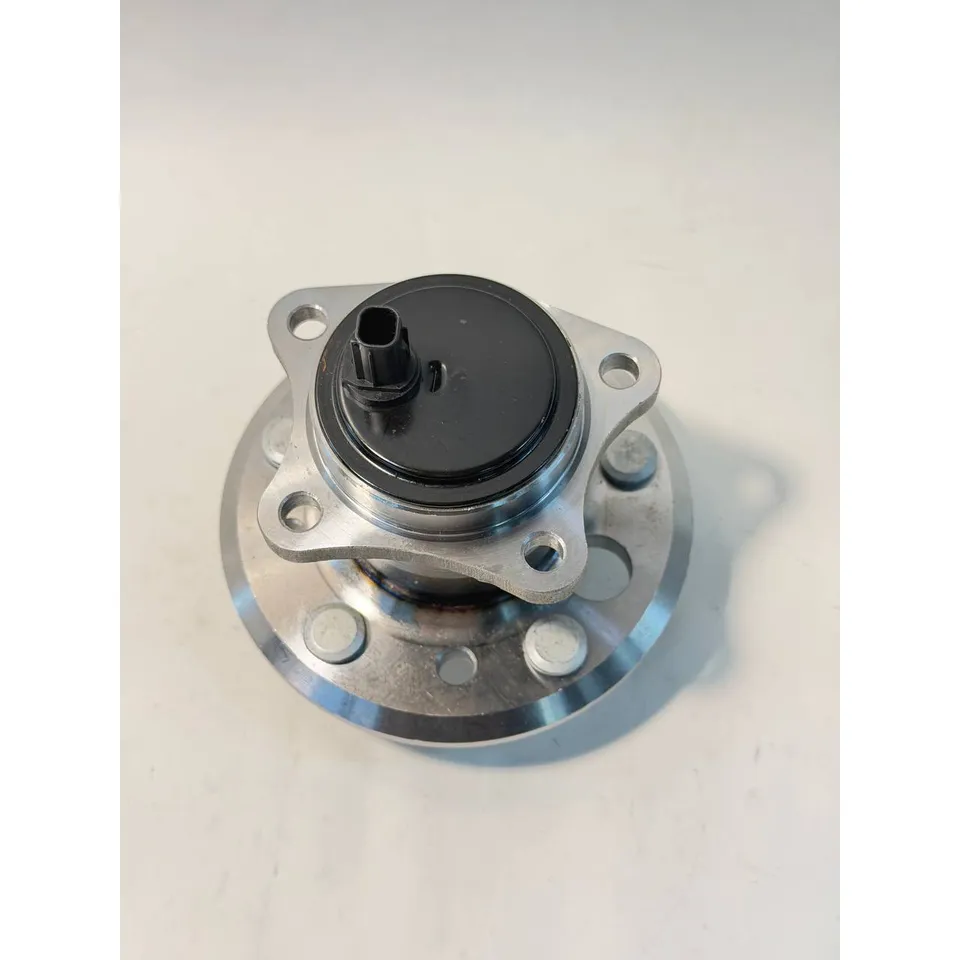 Ступица задняя в сборе R (c датчиком ABS), Уценка TOYOTA Camry (11-) GANZ GIM03122-N0 Уценка