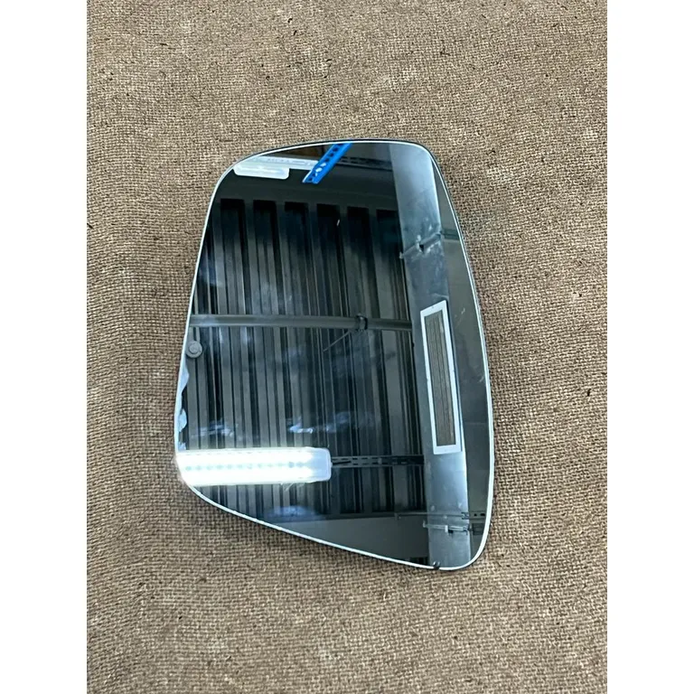 Зеркальный элемент L, Уценка VW Polo с обогревом VAG 6RU 857 521F-N0 Уценка