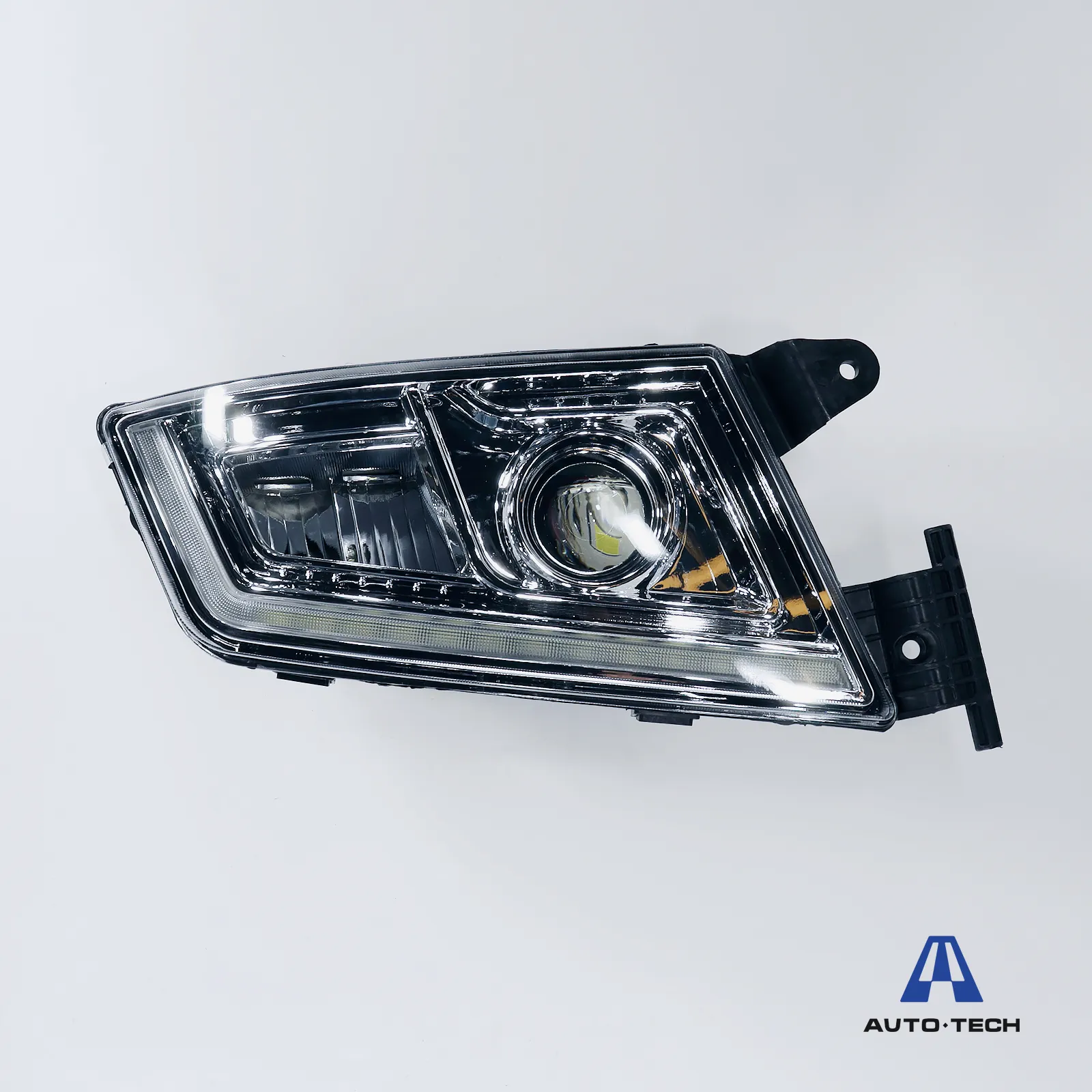 Фара SITRAK правая ТЯГАЧ (LED) AVTO-TECH AT1158