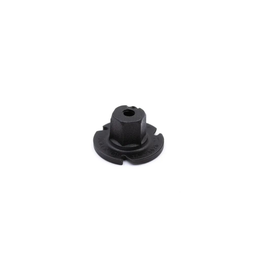 Гайка крепления панели пола. MERCEDES-BENZ A000 990 46 62