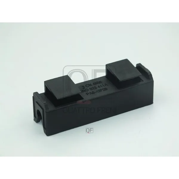 Кронштейн троса капота QUATTRO FRENI QF42G00093
