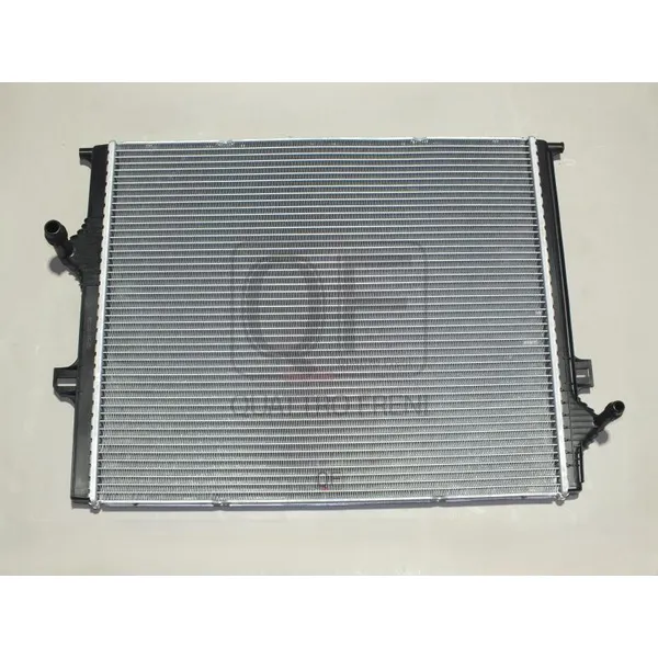 Радиатор охлаждения двигателя QUATTRO FRENI QF55A00130