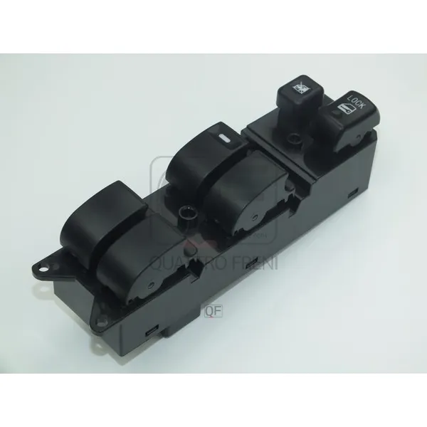 Блок кнопок стеклоподъемника QUATTRO FRENI QF04R00131