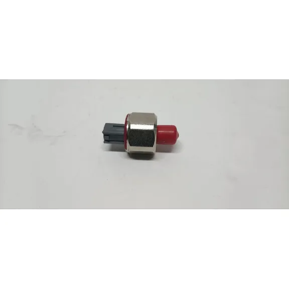 Датчик детонации, Уценка LEXUS IS 200 I 99-05, TOYOTA Avensis T22 1.8 97-00 LYNXauto DM-1019-N0 Уценка