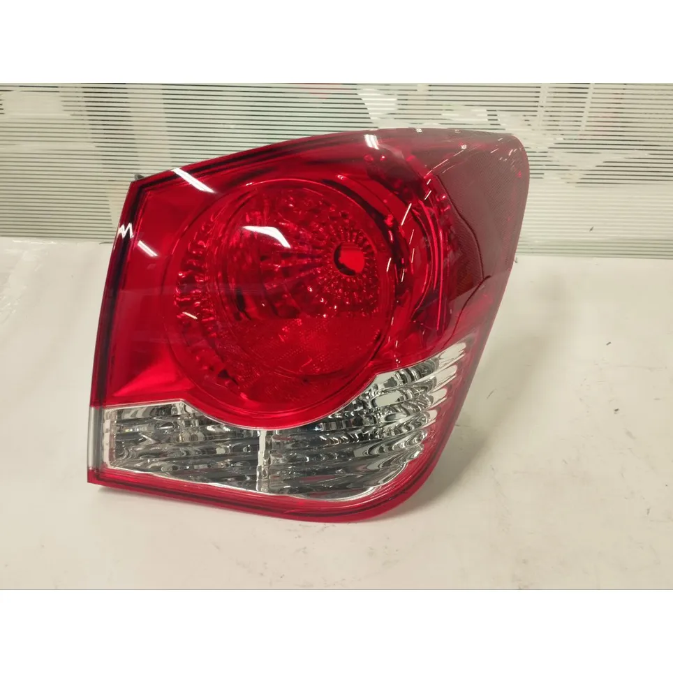 Фонарь задний правый наружный CHEVROLET Cruze (09-12), Уценка CHEVROLET Cruze (09-12) NSP NSP0196829828-N3 Уценка