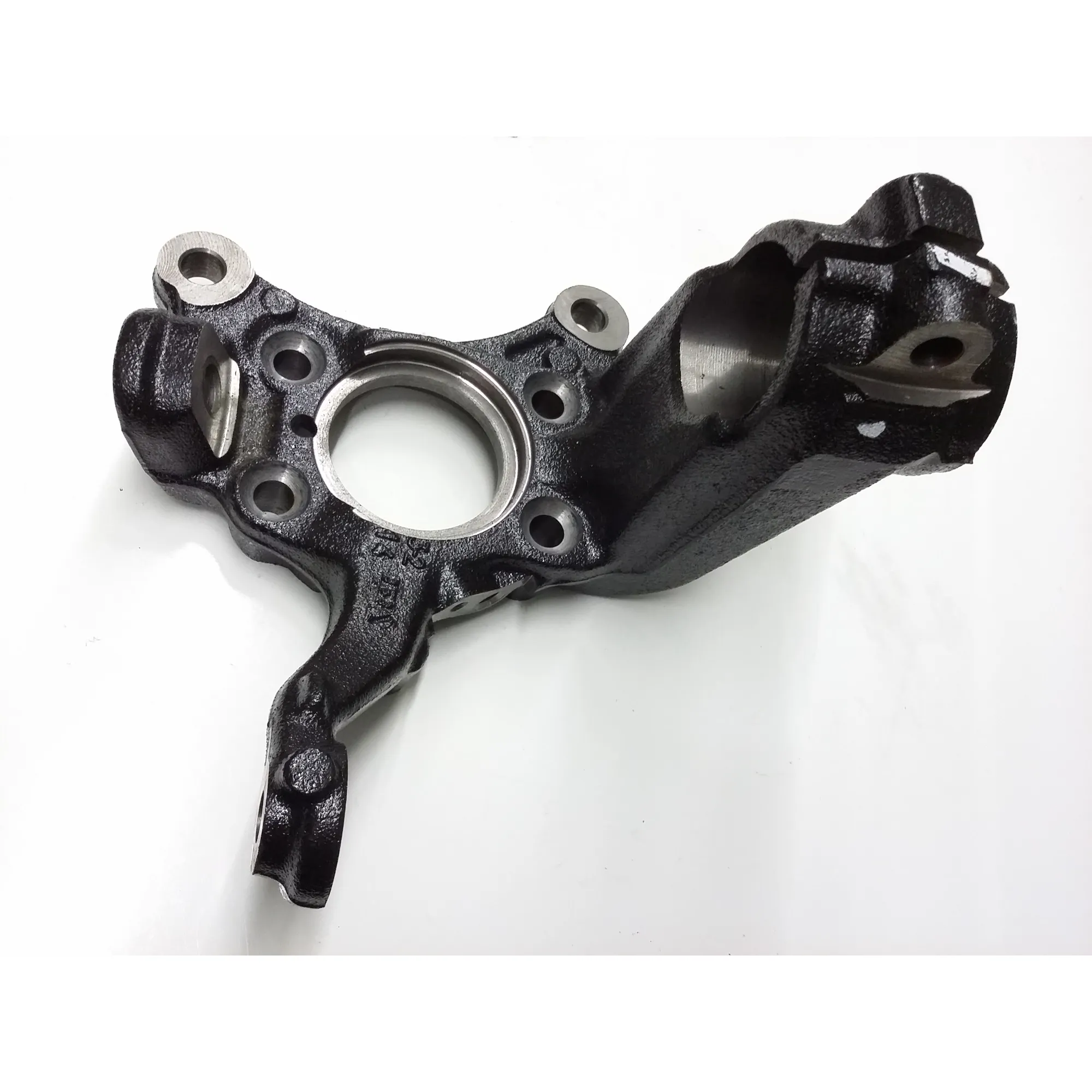 Кулак поворотный правый SKODA Octavia A5 (04-13) TORK TRK3639