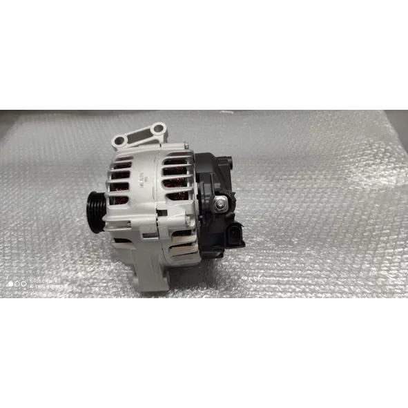 Генератор 14V 70A, Уценка FIAT 500/Bravo/Grande Punto/Linea/Panda/Punto III/ MAGNETI MARELLI 943318861010-N0 Уценка