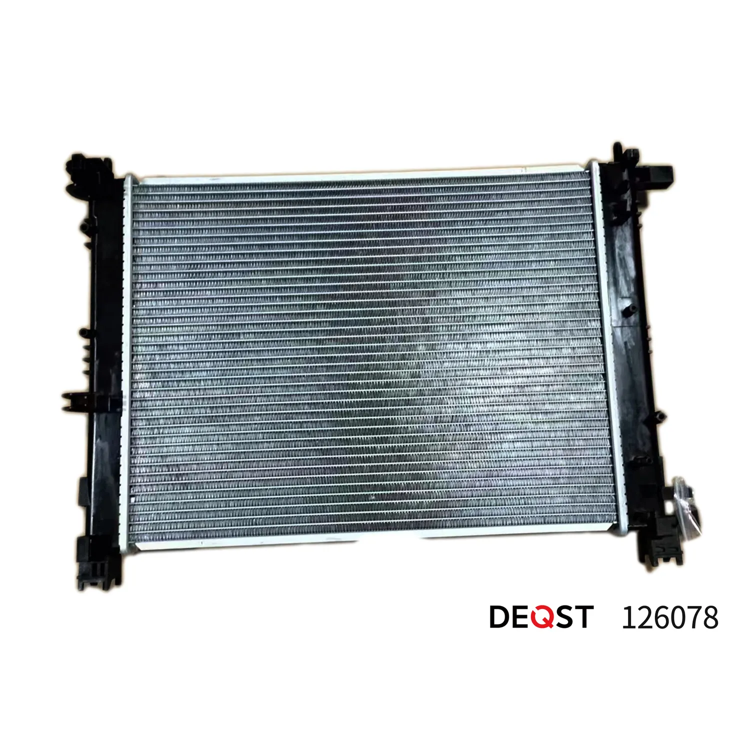 Радиатор охлаждения двигателя RENAULT LOGAN II 10,131,6 DEQST 126078