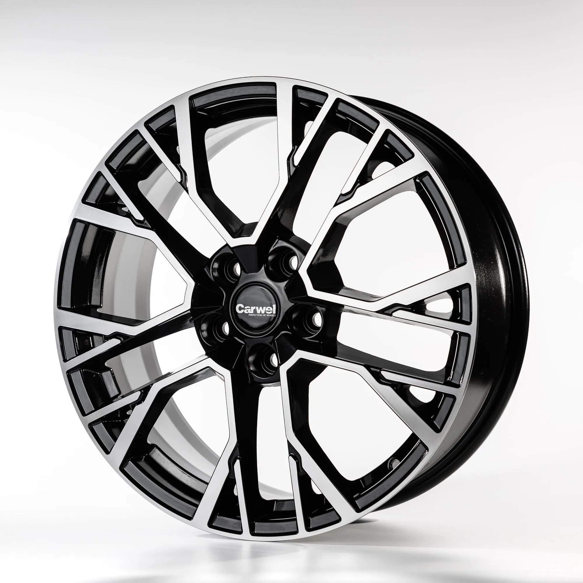 Диск литой R18 7J 5x114.3/67.1 ET42 Carwel Камак 1810 ABT 00122656