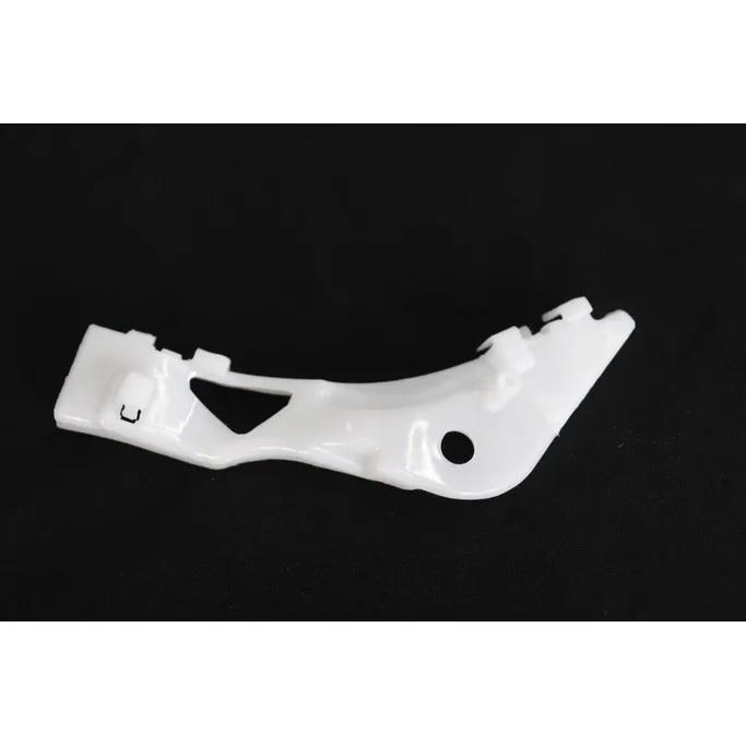Кронштейн крепления бампера переднего Лев. Mazda M6 2003-2007 DoCar GJ6A50E12CDCR
