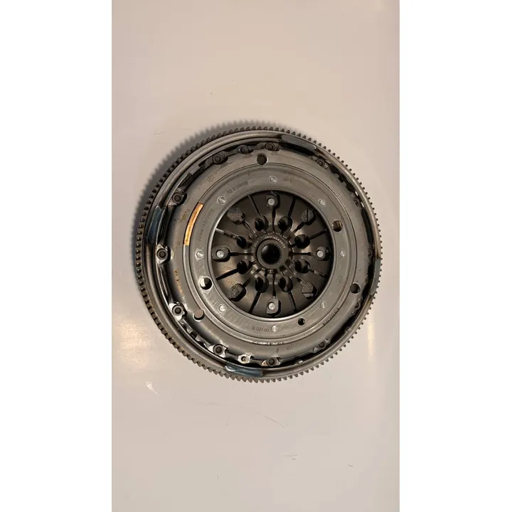 Маховик, Уценка VW T4 LUK 417 0008 11-N0 Уценка