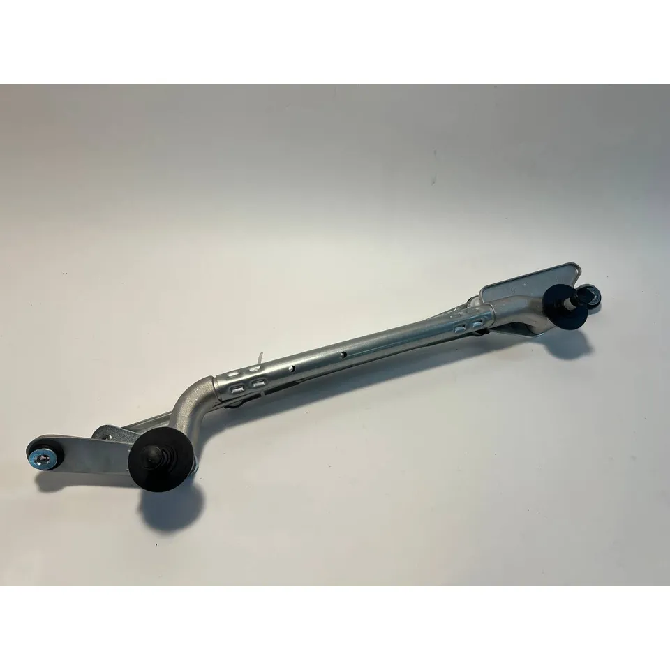 Трапеция стеклоочистителя FR, Уценка QUATTRO FRENI QF01N00155-N0 Уценка