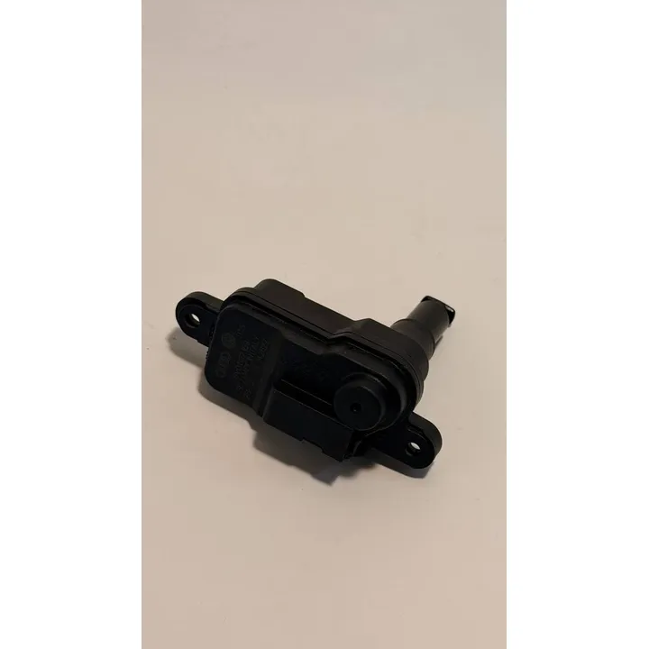 Активатор замка крышки бензобака, Уценка VAG Tiguan VAG 8v0862159a-N0 Уценка