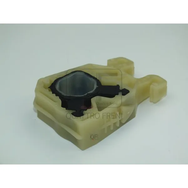 КРОНШТЕЙН ПАНЕЛИ РАДИАТОРА QUATTRO FRENI QF00G00163