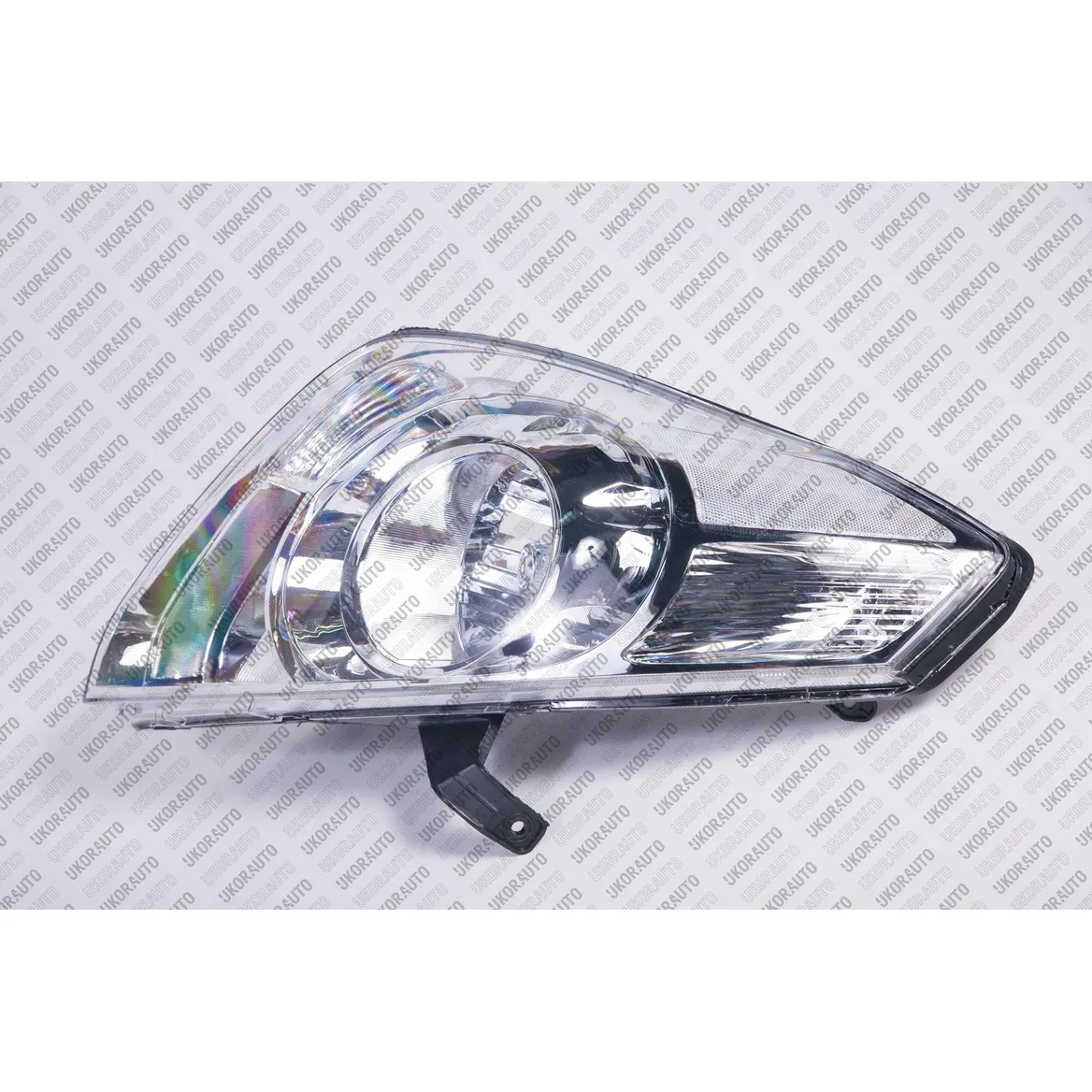 Фара правая HYUNDAI H-1 NEW