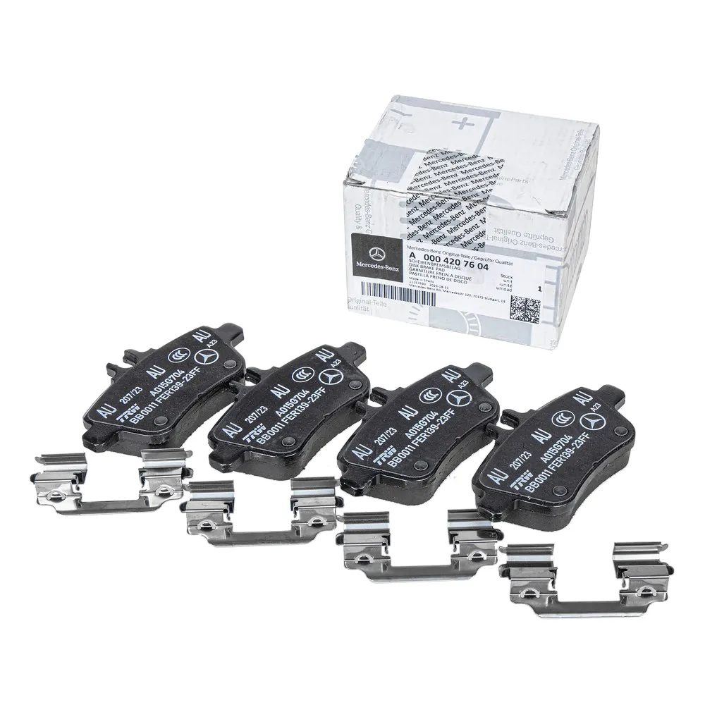 Колодки задние MB A-W176/ B-W242/246/ CLA-C117/X117/X156/SLC-R172 MERCEDES-BENZ A000 420 76 04