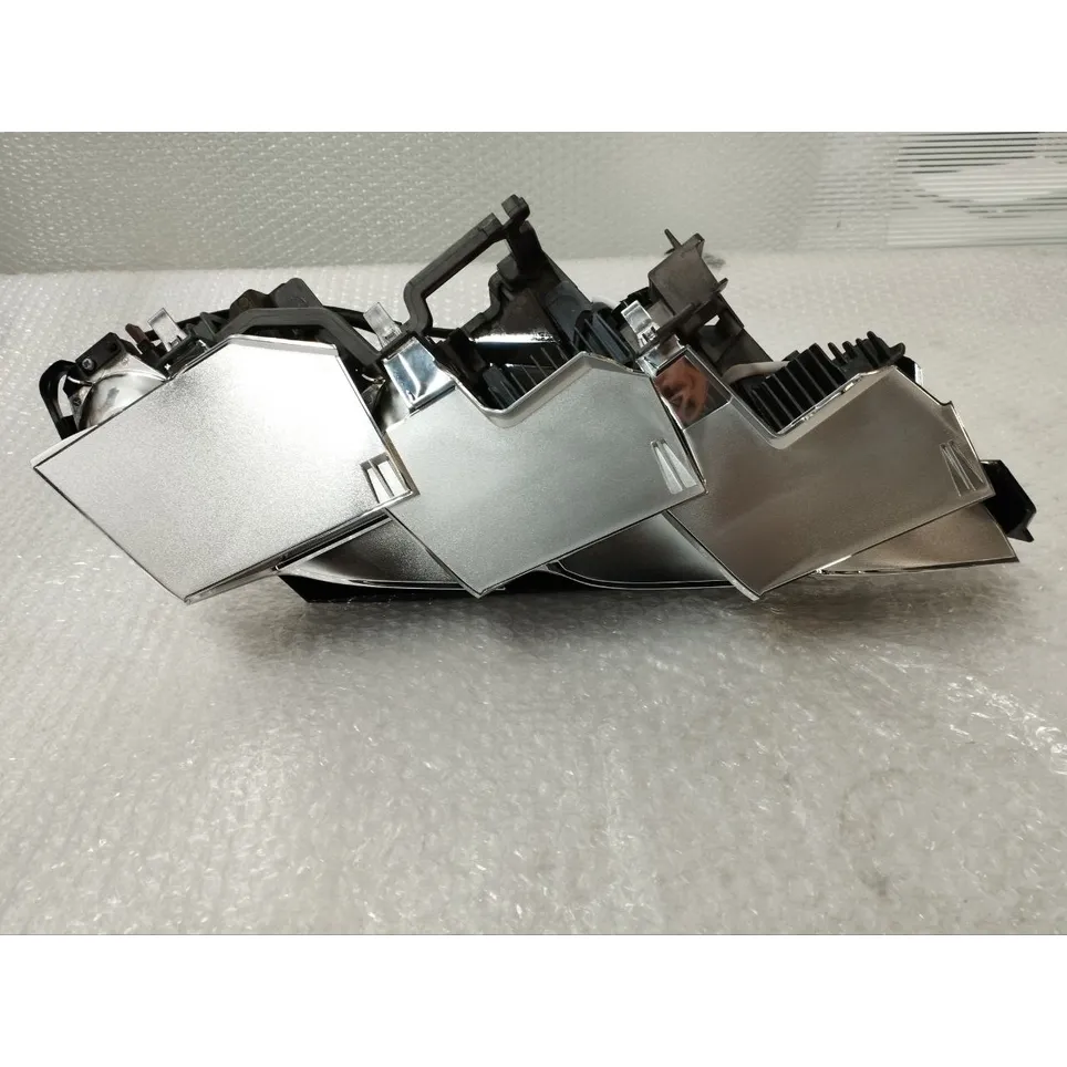 ФАРА, Уценка TOYOTA 8113048C80-N0 Уценка