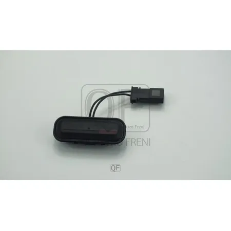 Кнопка открытия багажника QUATTRO FRENI QF22H00119