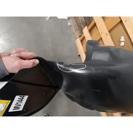 НЕКОНДИЦИЯ - Подкрылок [Трещина от 3 до 7 см] Передн лев VW Transporter T PATRON P72-2102AL-MV1444
