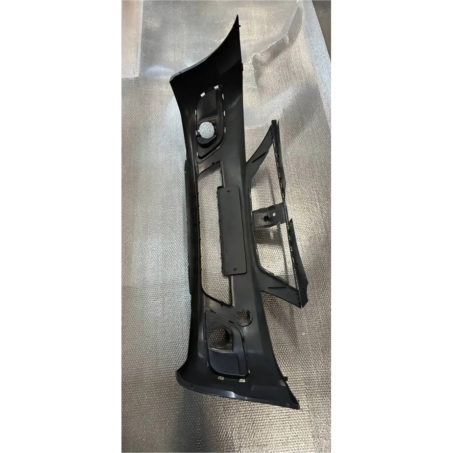 Бампер передний LADA Largus (под окраску), Уценка LADA Largus LADA 8450000245-N0 Уценка