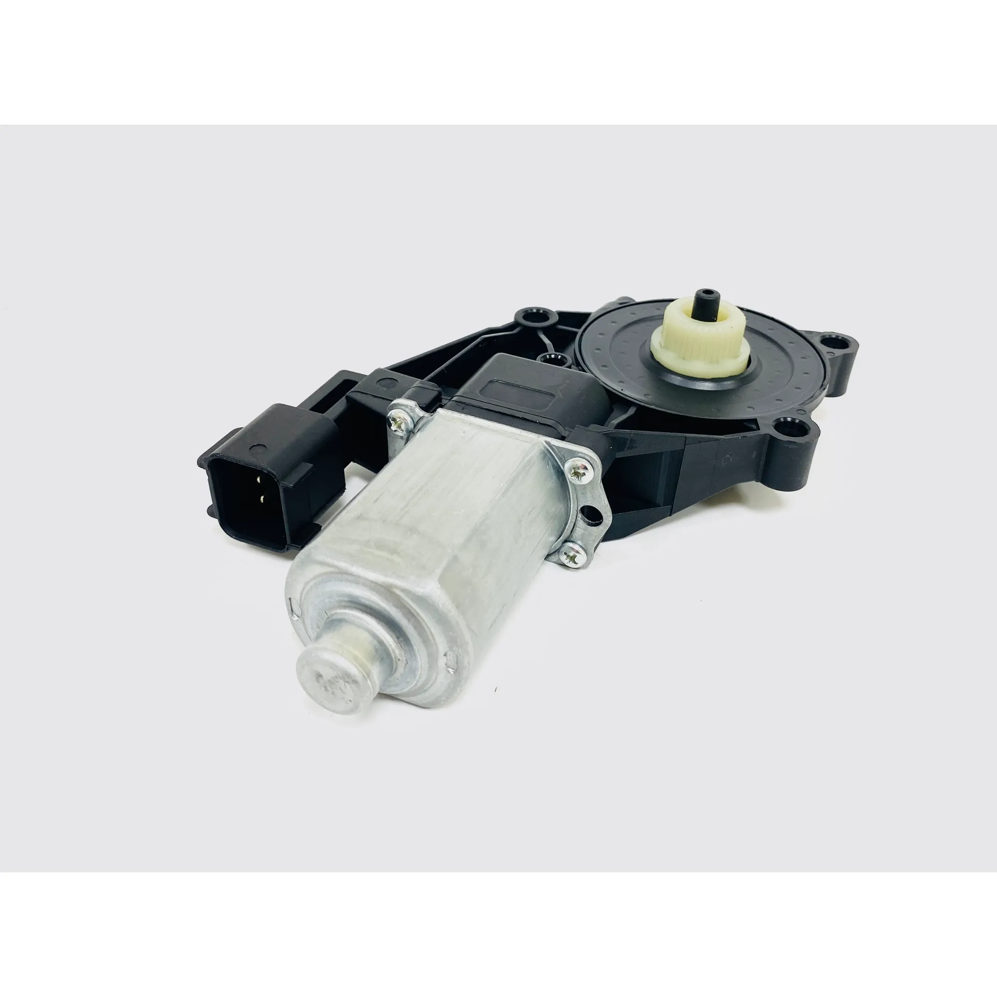 Мотор стеклоподъемника двери передней пр UkorAuto U1309005R