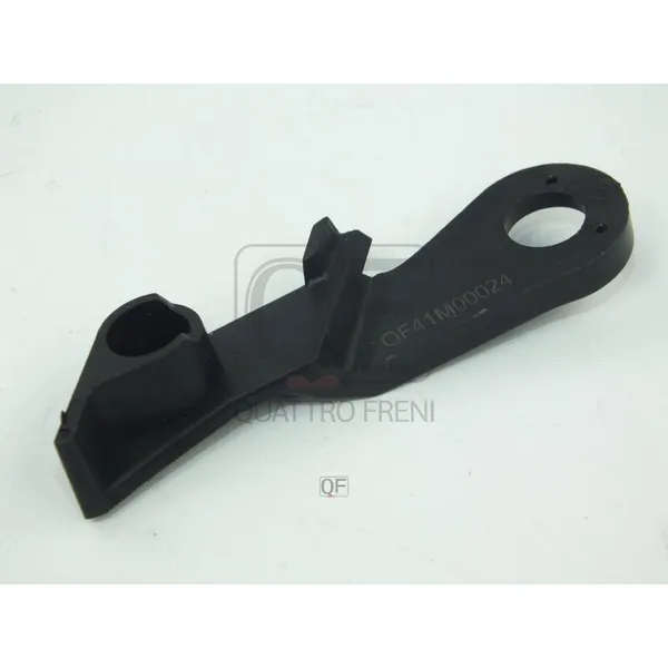 Кронштейн крепления фары RH QUATTRO FRENI QF41M00024