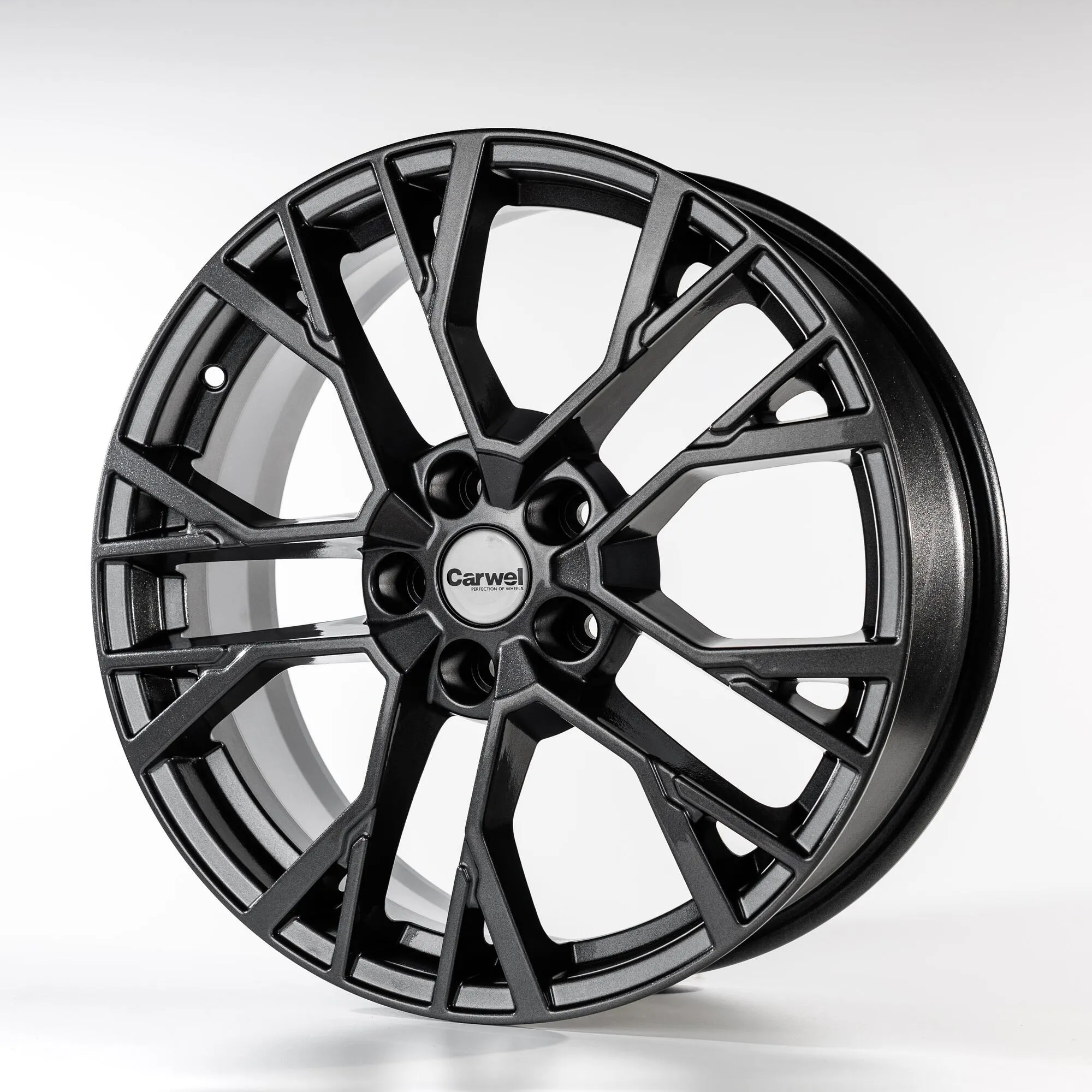 Диск литой R18 7J 5x114.3/67.1 ET38 Carwel Камак 1810 DHR 00122610