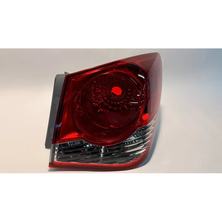 Фонарь задний правый наружный CHEVROLET Cruze (09-12), Уценка CHEVROLET Cruze (09-12) NSP NSP0196829828-N2 Уценка