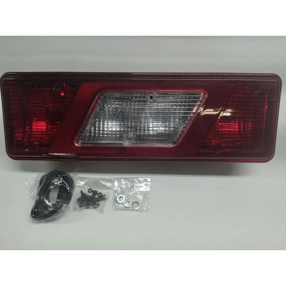 Фонарь задний Ford Transit, Уценка TRANSIT V-363 14- BSG BSG 30-805-042-N0 Уценка