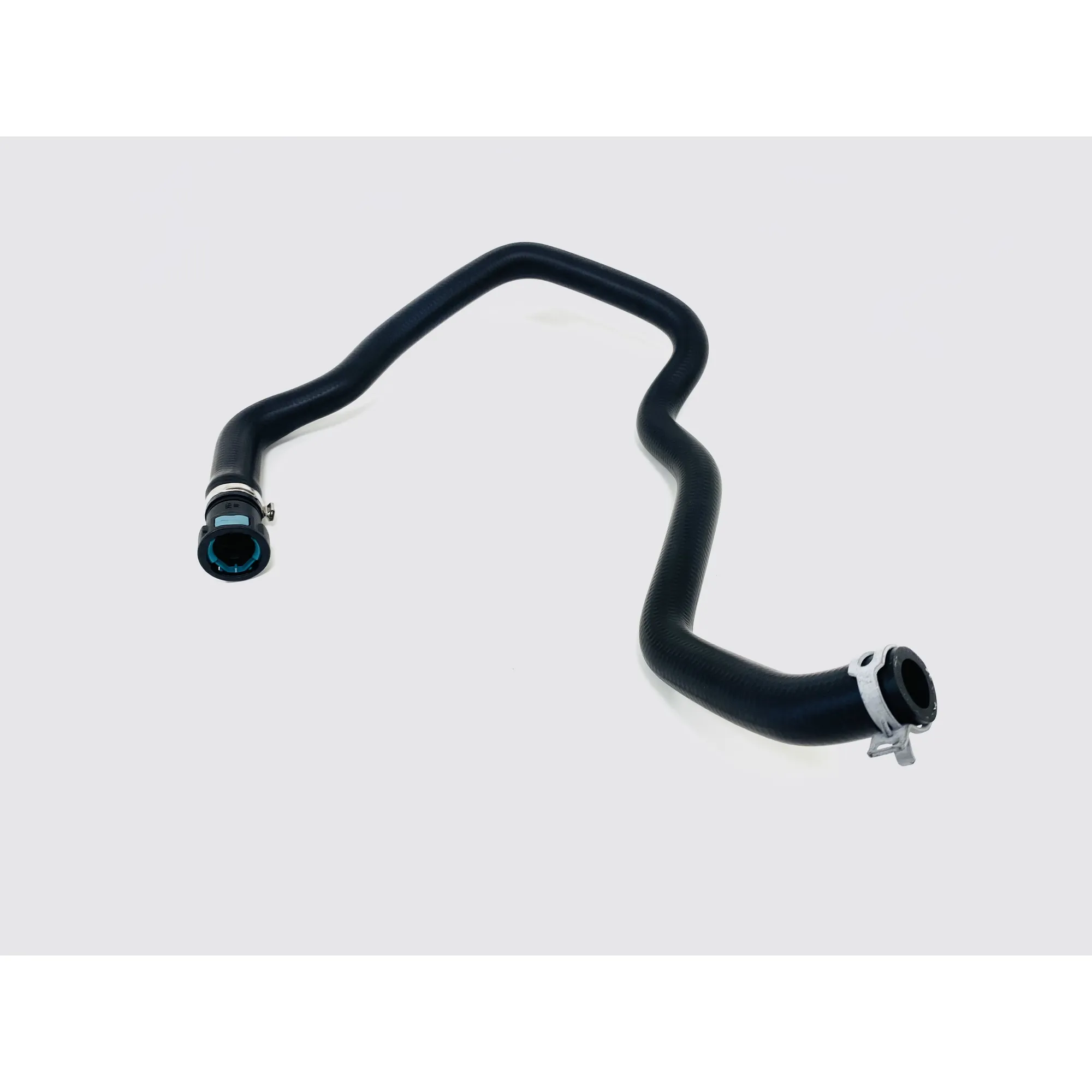 Патрубок системы охлаждения UkorAuto U0902160