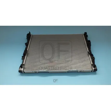 Радиатор охлаждения двигателя QUATTRO FRENI QF55A00068