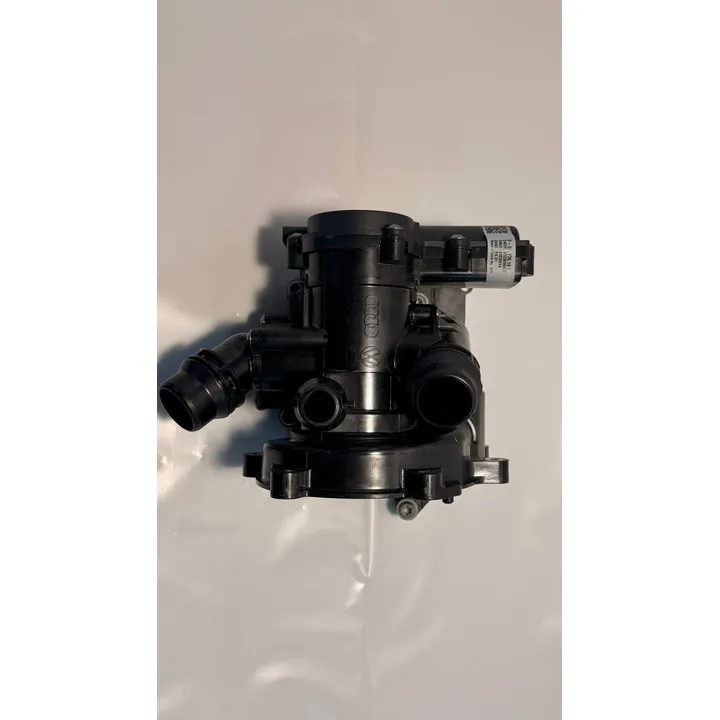 Термостат с корпусом, Уценка VAG 06L121111P-N3 Уценка