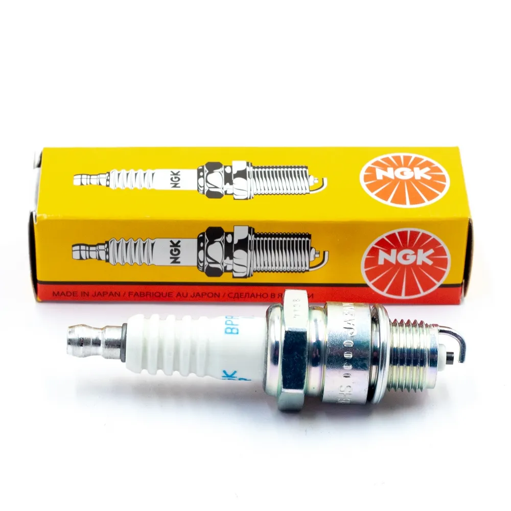 Свеча зажигания BPR6HS-10 NGK 2633