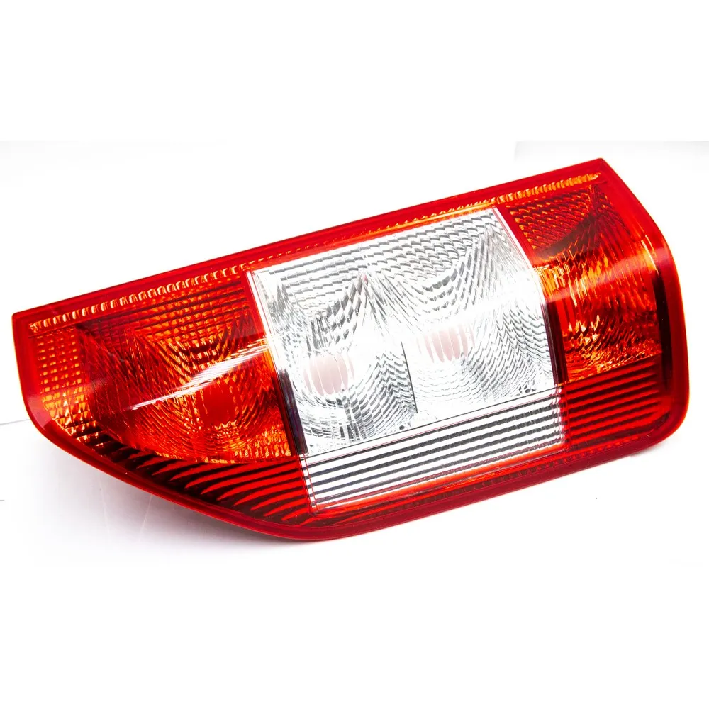 Рассеиватель фонаря заднего MERCEDES-BENZ A000 826 15 56