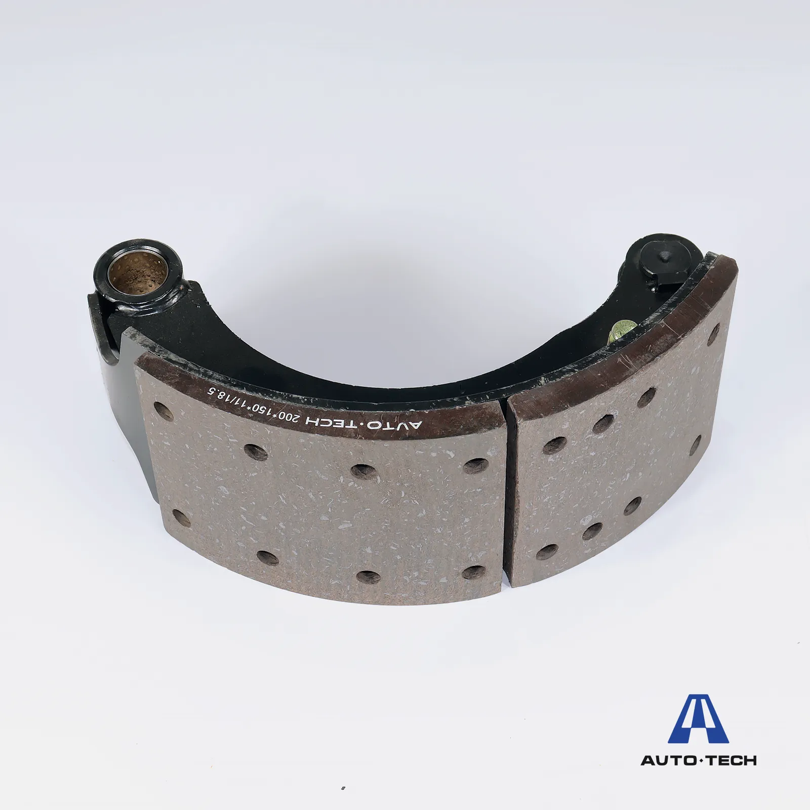 Колодка тормозная передняя с роликом J6 4250,3310 с 2017г. AVTO-TECH AT0363