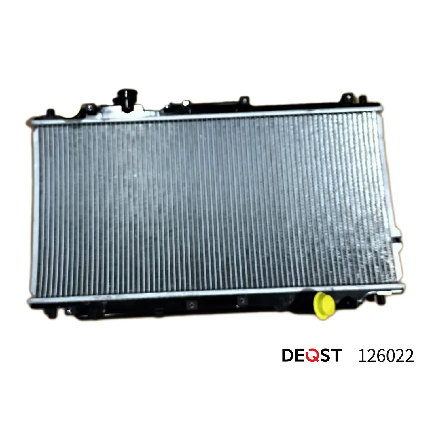 Радиатор охлаждения двигателя KIA SPECTRA (FB) 00-11 1.6 DOHC DEQST 126022