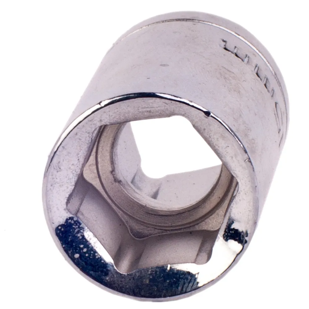Головка 22 мм 6-гранная 1/2DR короткая TOYA 53220