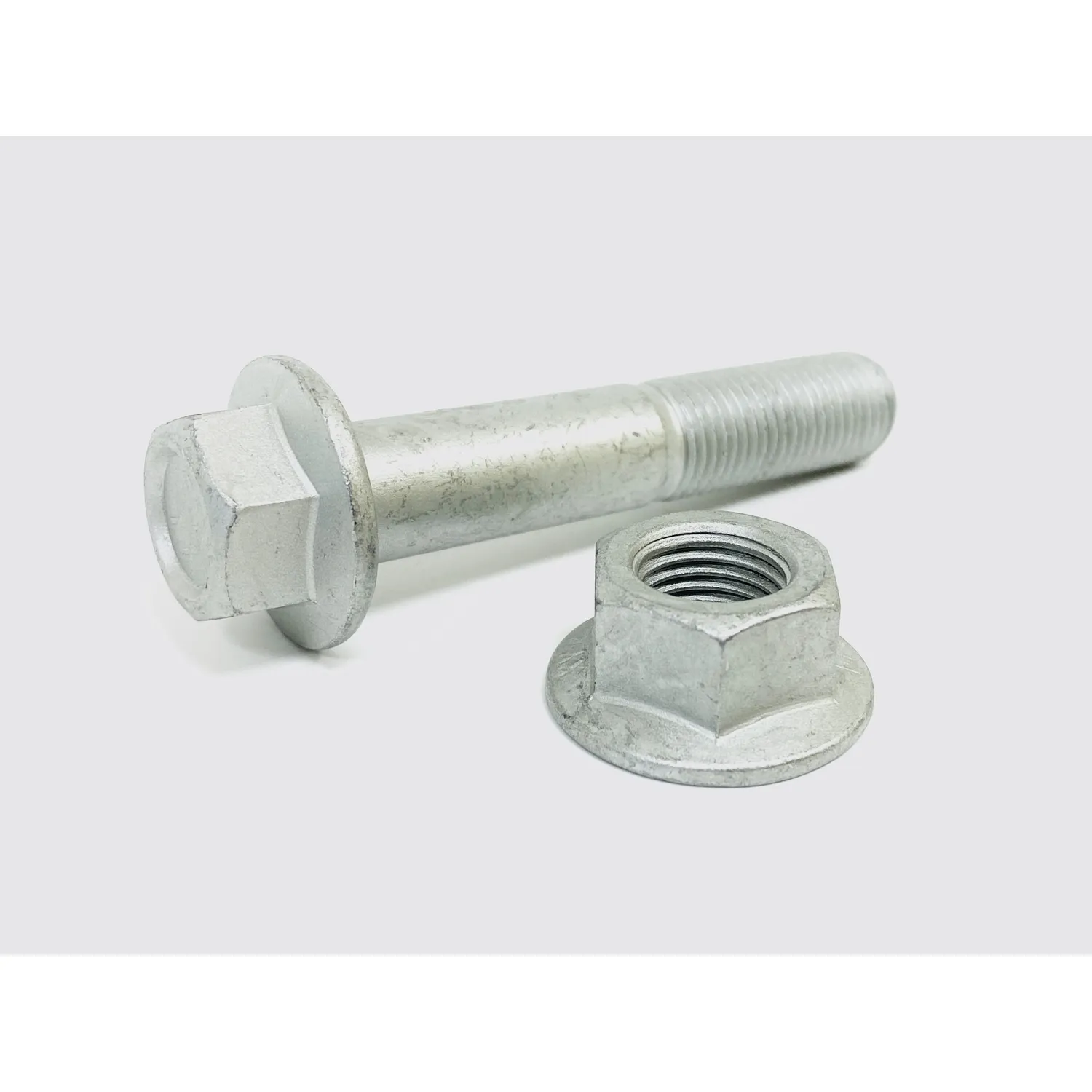 Болт UkorAuto U0701019