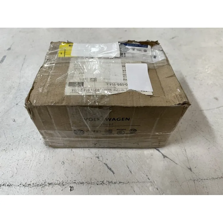 Колодки передние, Уценка для AD A4/A5/Q5 VAG 8K0 698 151L-N0 Уценка