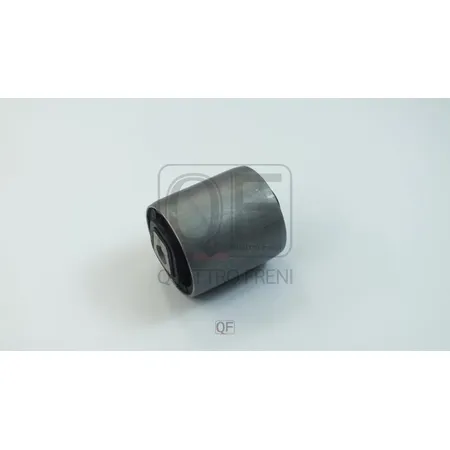Сайлентблок рычага FR QUATTRO FRENI QF30D00208