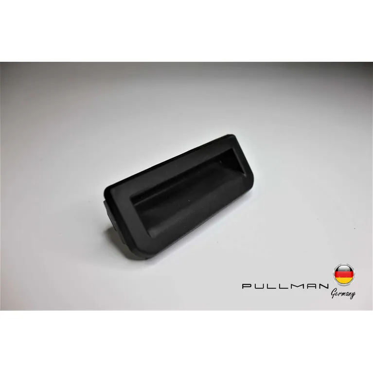 Кнопка открывания багажника PULLMAN V68072656