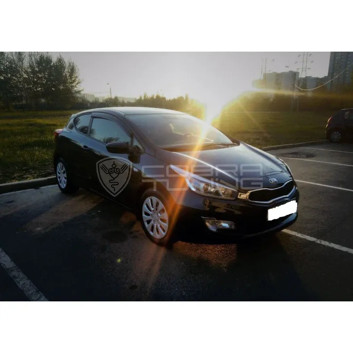 Дефлектора на окна Kia Ceed II Hb 3d 2012 деф.окон Cobra Tuning K13812