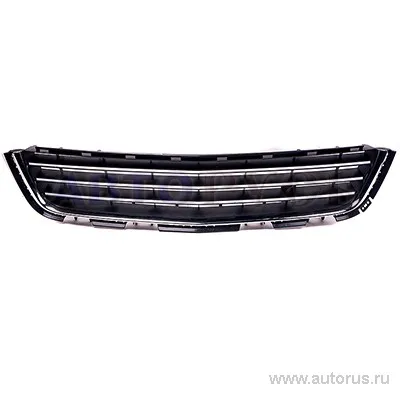 Решетка переднего бампера центральная