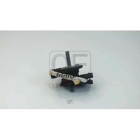 Опора АКПП QUATTRO FRENI QF81B00007