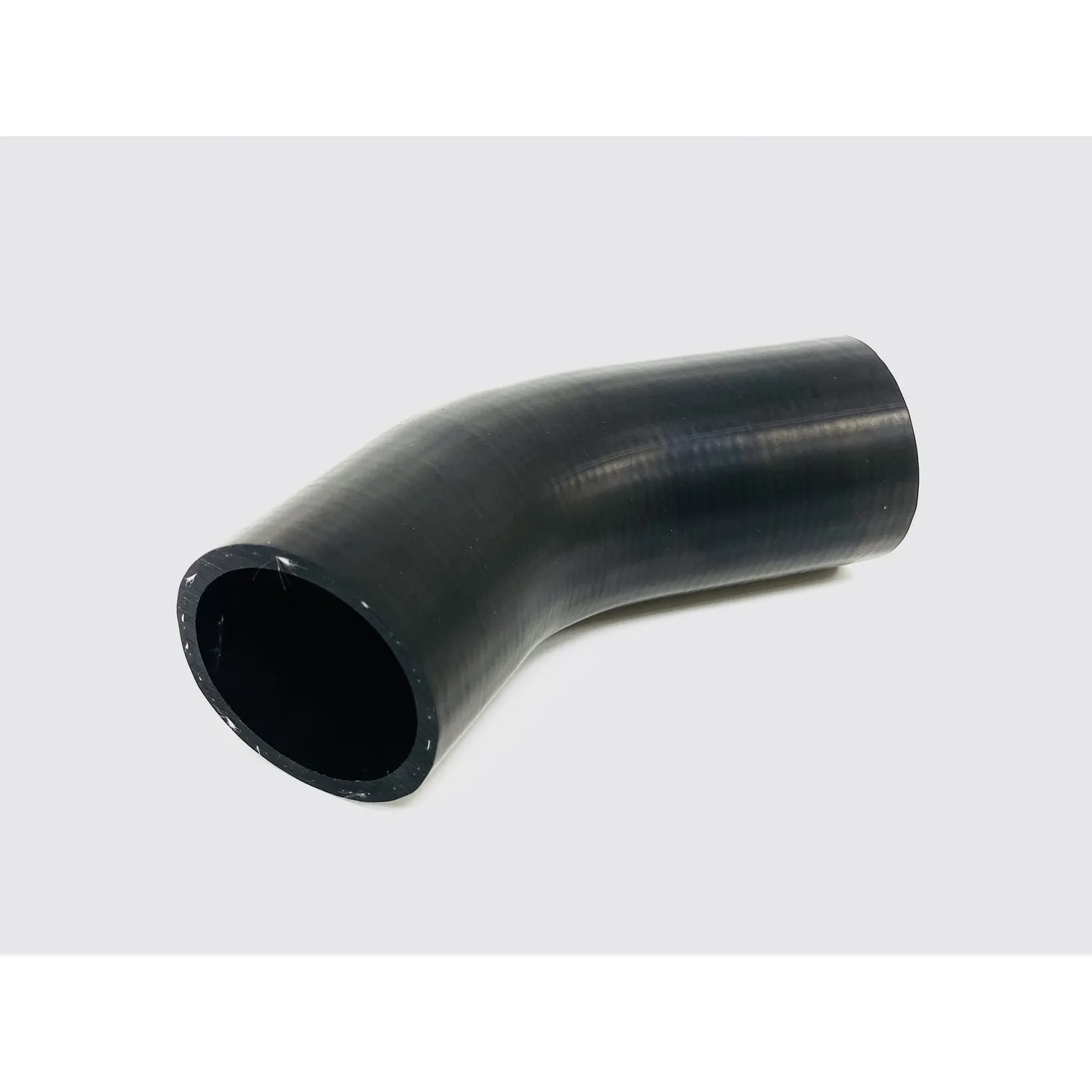 Патрубок системы охлаждения UkorAuto U0902168